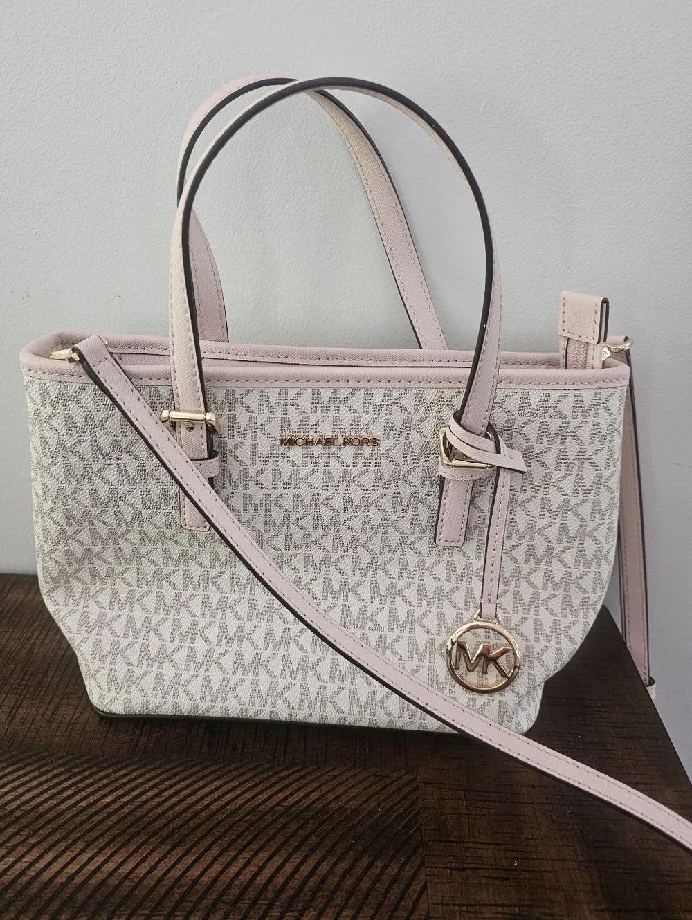 Michael Kors Pale Pink Signature MK Tote - Picture 1 of 4